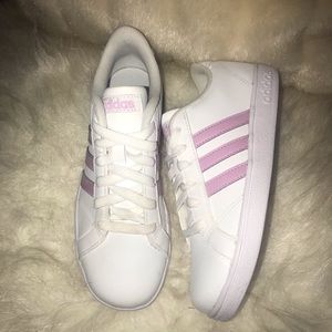 Brand NEW Girls Striped Adidas